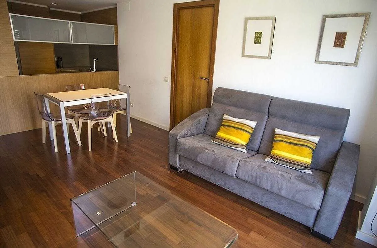 Apartamentos Corcega Barcelona 0*,  Spain